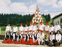 Abadiño dantzari-dantza 2004