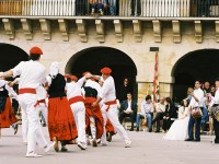 Abadiño dantzari-dantza 2004