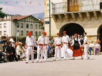 Abadiño dantzari-dantza 2004