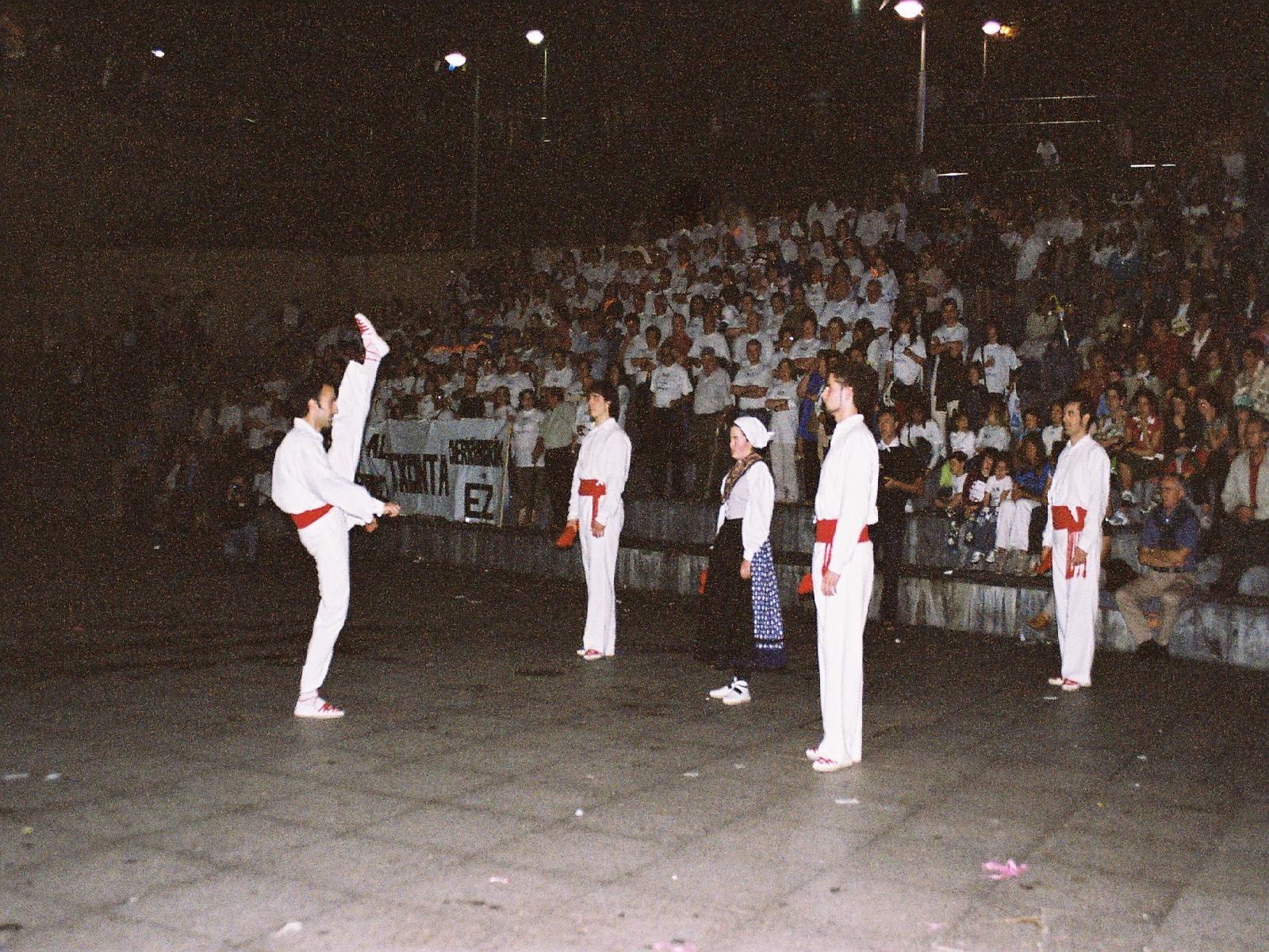 Eibar soka-dantza San Joan 2004