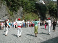 Arantzazu soka-dantza 2004