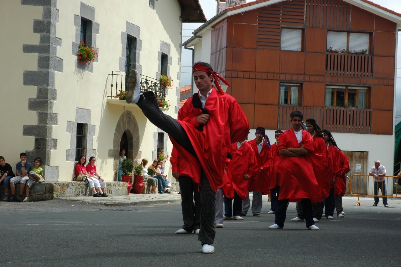 Aduna Axeri-dantza 2007_097