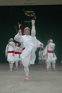 Añorga Karmen 2010 ezpata-dantza eta brokel-dantza 255