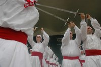 Añorga Karmen 2010 ezpata-dantza eta brokel-dantza 460
