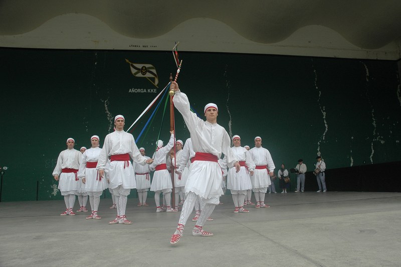 Añorga Karmen 2010 ezpata-dantza eta brokel-dantza 347