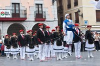 Elgoibar Errosarioko Amaren ezpata-dantza 2010 IZ 3803