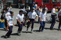 Elizondo - Baztandaren biltzarra 2006 mutil-dantzak 061
