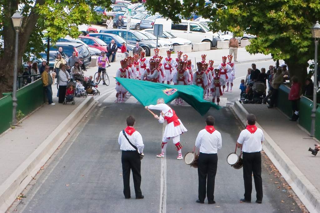 Iruñea ezpata- dantza 2010 IZ 3329