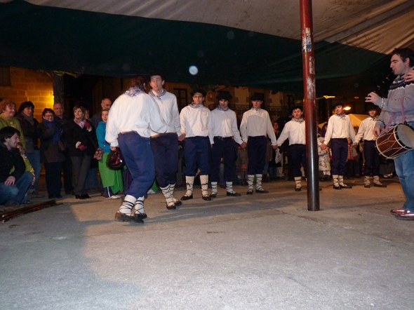 2011-01-20_Lakuntza-Alkate-dantza-JI-284
