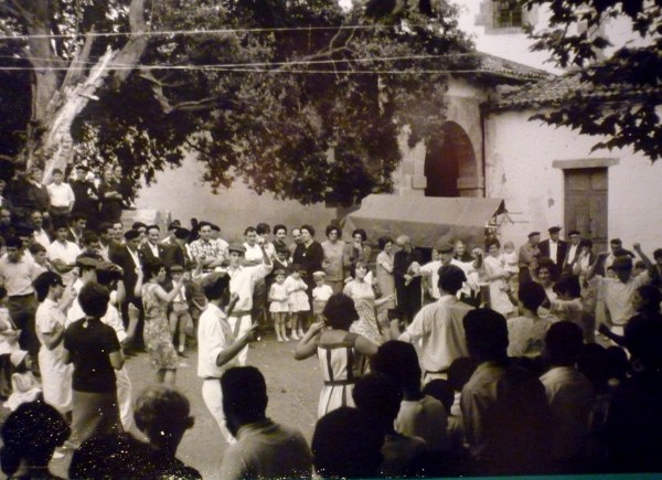 1966-08-16_Zerain-dantza-soka_02_r_1200p.JPG