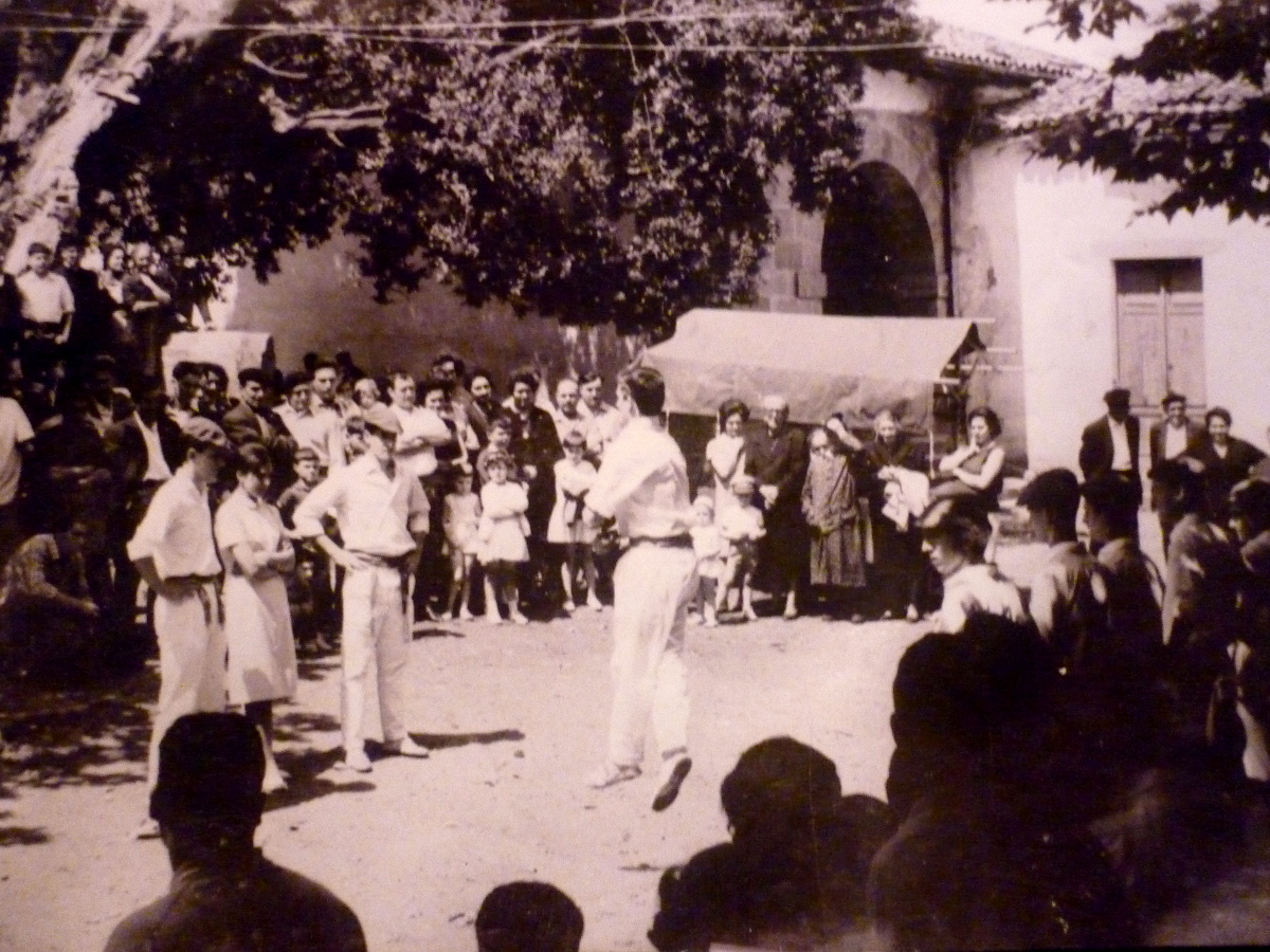 1966-08-16_Zerain_dantzassoka-r_1200p.JPG 1966-08-16_Zerain_dantzassoka-r_1200p.JPG