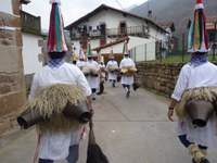 2011-01-31_Zubieta-Ituren-Joaldunak-eta-mozorroak-JI482