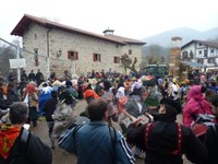 2011-01-31_Zubieta-Ituren-Joaldunak-eta-mozorroak-JI543