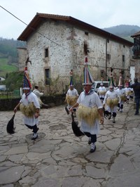 2011-01-31_Zubieta-Ituren-Joaldunak-eta-mozorroak-JI406