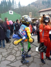 2011-01-31_Zubieta-Ituren-Joaldunak-eta-mozorroak-JI525