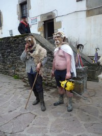 2011-01-31_Zubieta-Ituren-Joaldunak-eta-mozorroak-JI583