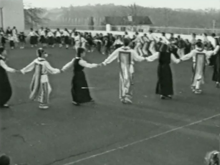 Aiziritze: Kabalkada 1989 dantza-luzea