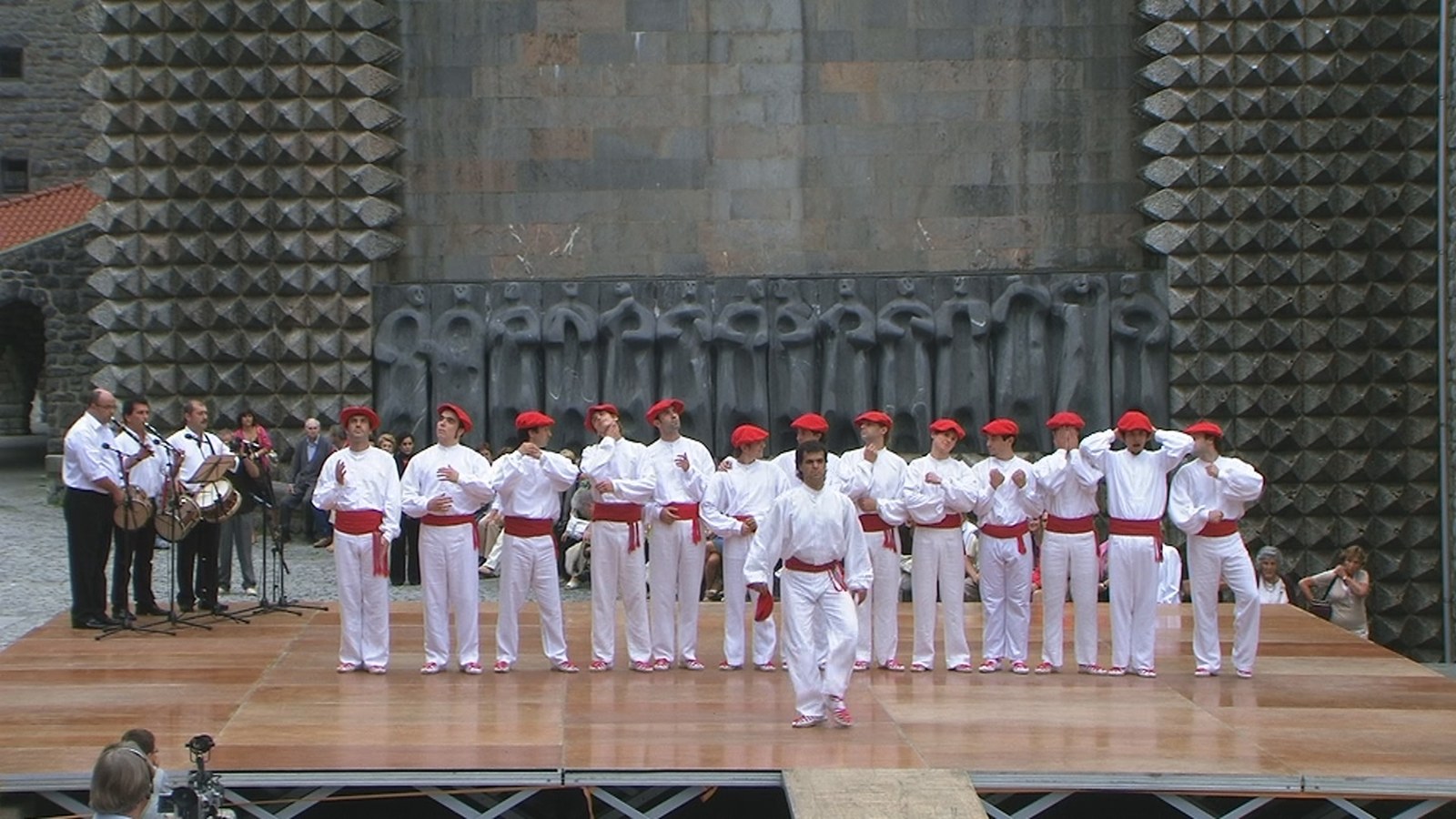 Arantzazu 2008 Apostoluen dantza