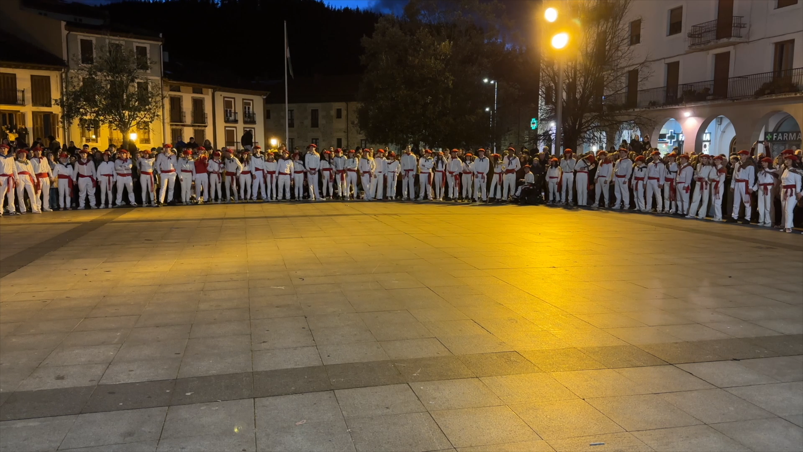 Aretxabaleta: Santa Ageda 2026 Aurreskua