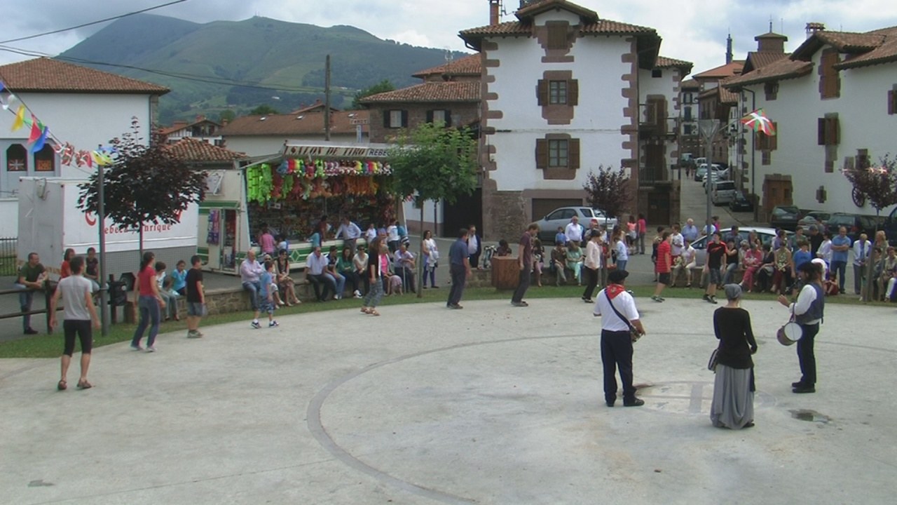 Arizkun: San Joan 2014 Añoar-xume