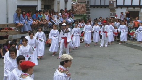 Bera: San Esteban 2010 aurreskua