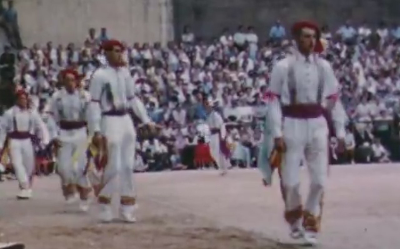 Euskal dantzak 1956