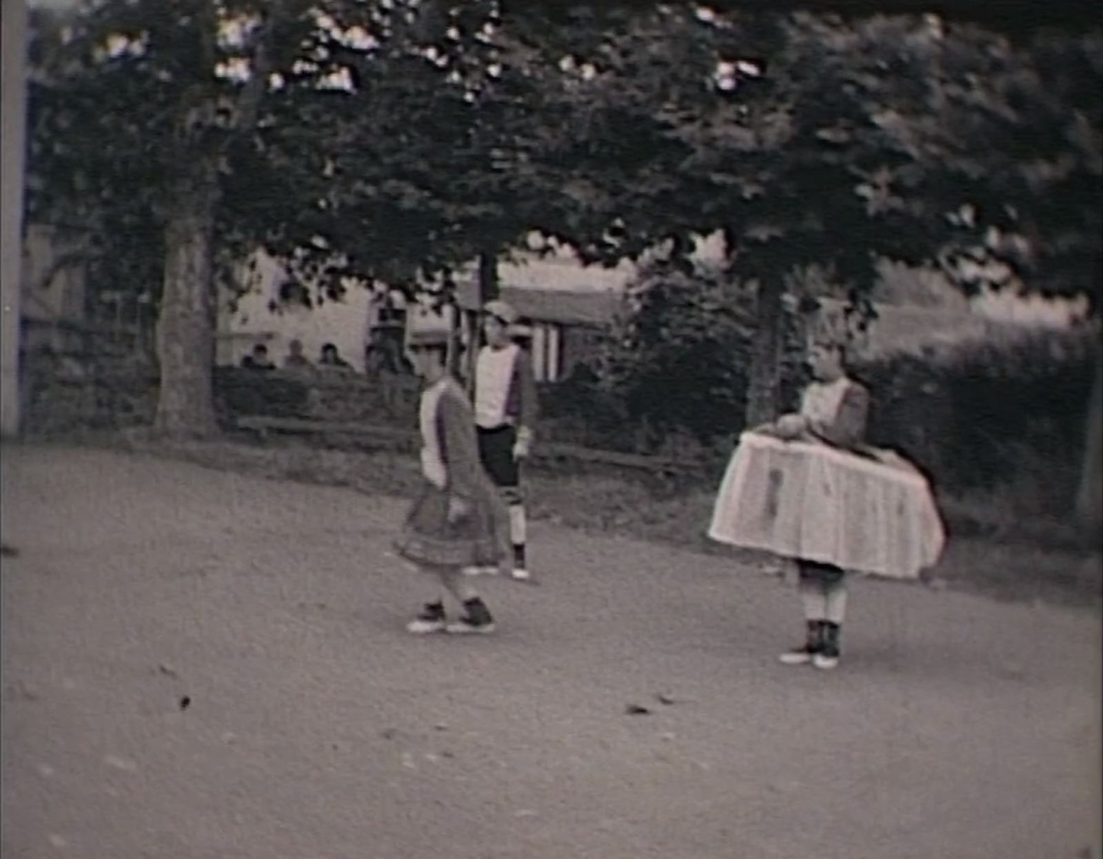 Guilcher 04 Iruri 1963 Maskaradetako dantzak