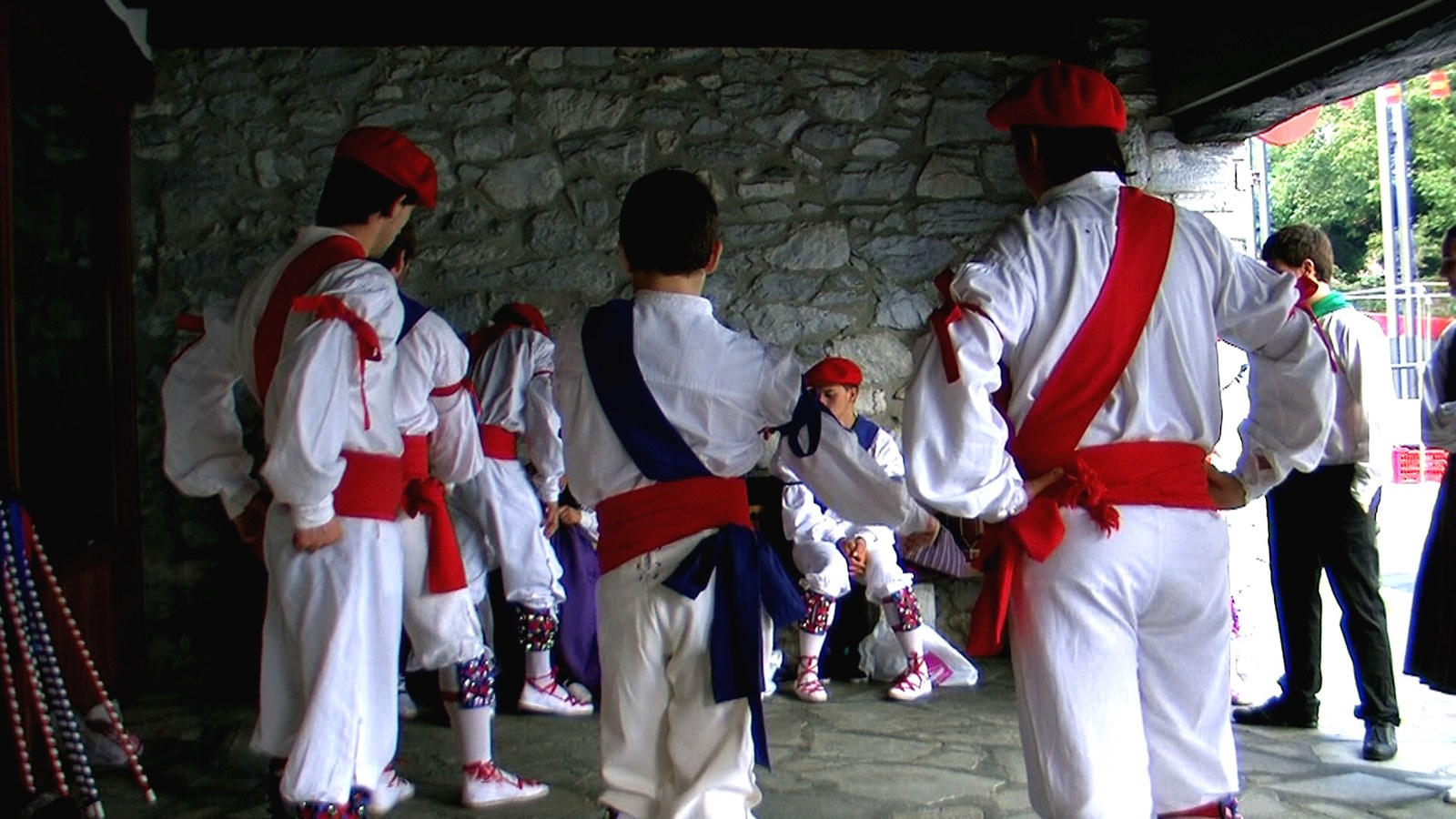 Igantzi: San Migel 2014 Ezpata-dantza