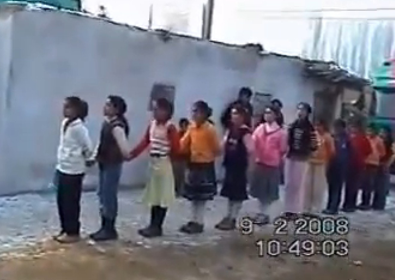 Igdır: erreginak soka-dantzan