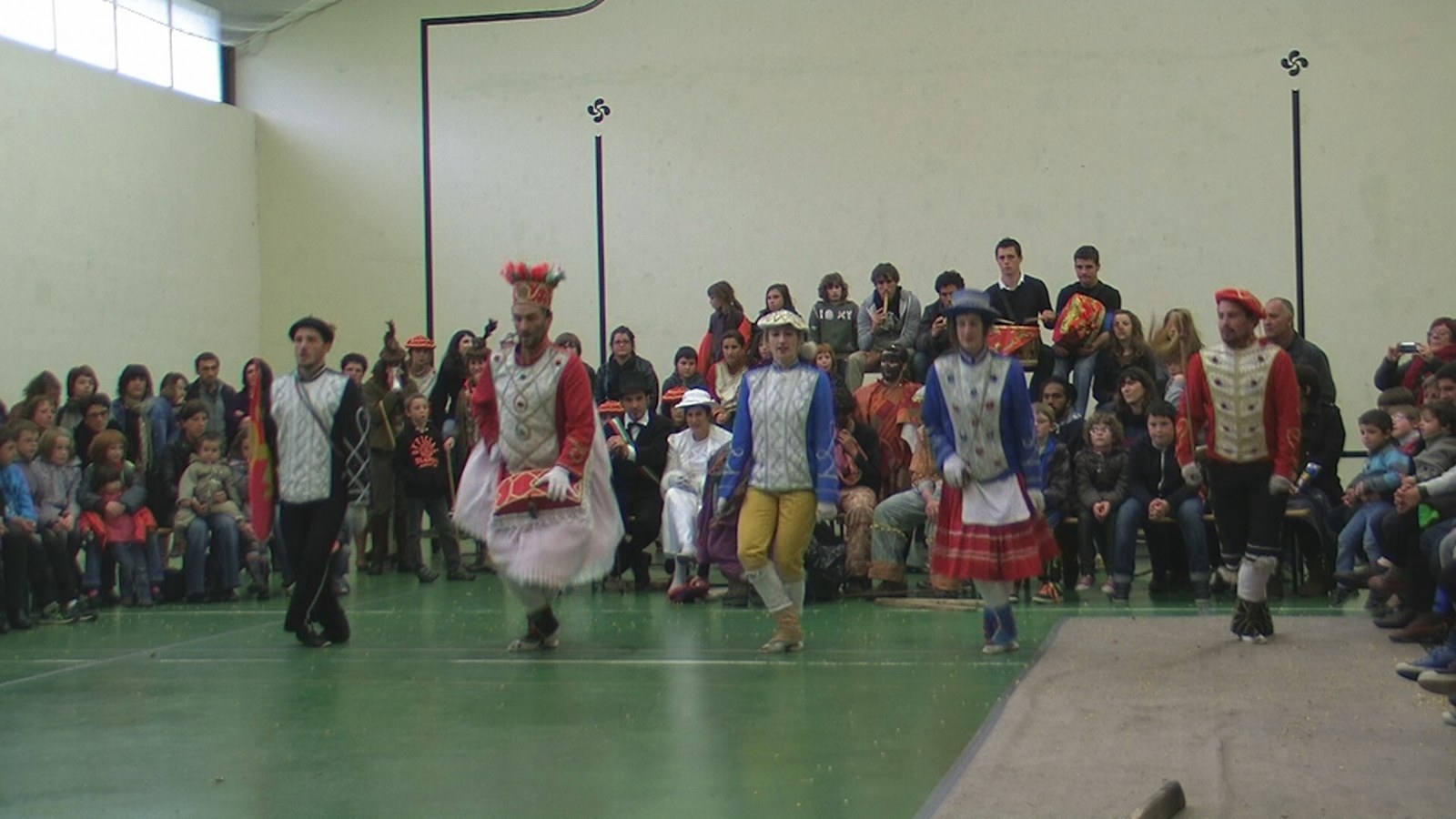 Lakarri: Gamere-Zihigako maskaradak 2013: Gabota