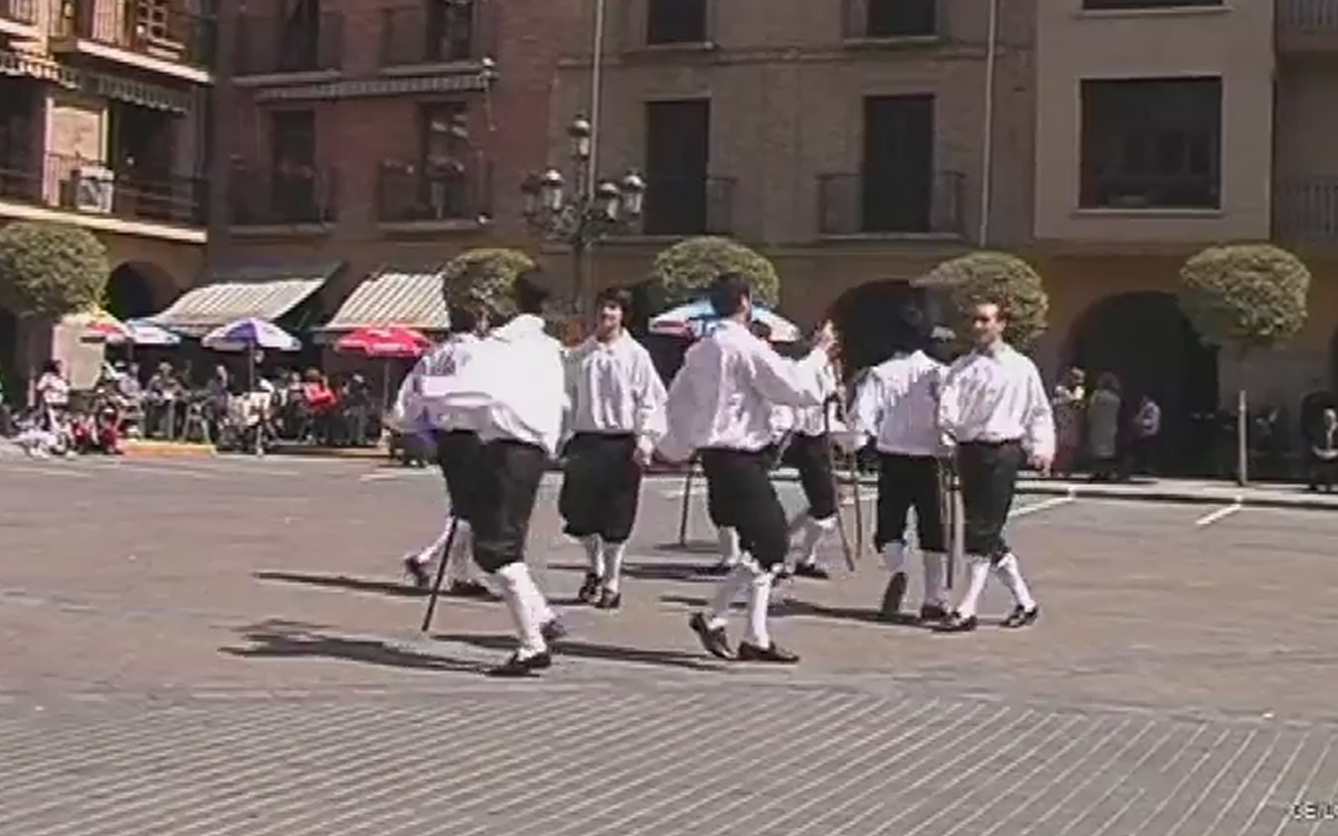 <bound method CatalogContentListingObject.Title of <plone.app.contentlisting.catalog.CatalogContentListingObject instance at /Plone/bideoak/makaia-faltzesko-dantzak-2012>>
