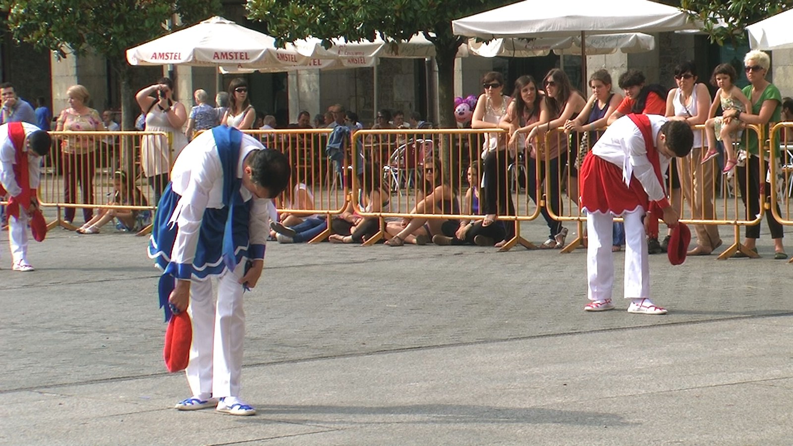 Oñati: Korpus 2014 San Migel dantza plazan