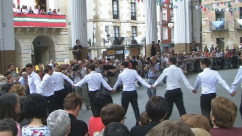 Ordizia: Santaneroen esku-dantza 2009 bigarren zubia