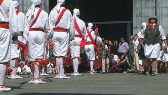 Tolosa: Bordon-dantza 2009 - 01