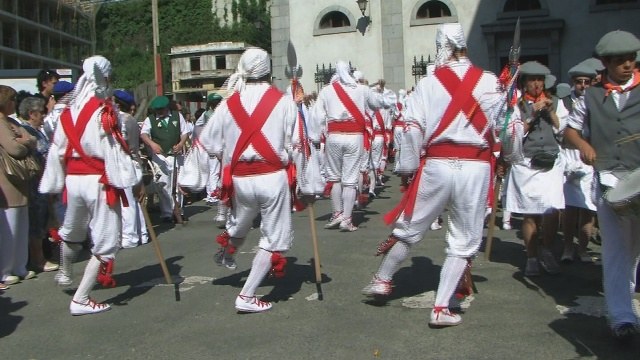 Tolosa: Bordon-dantza 2009 - 02