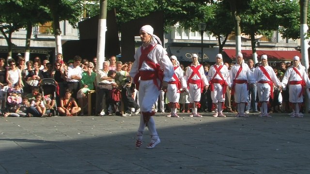 Tolosa: Bordon-dantza 2009 Aurreskua 03