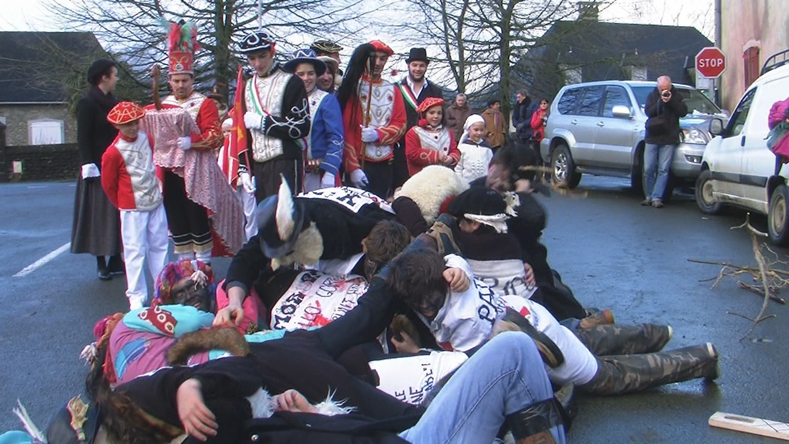 Zalgize: Zalgize-Iruriko maskaradak 2014: barrikada