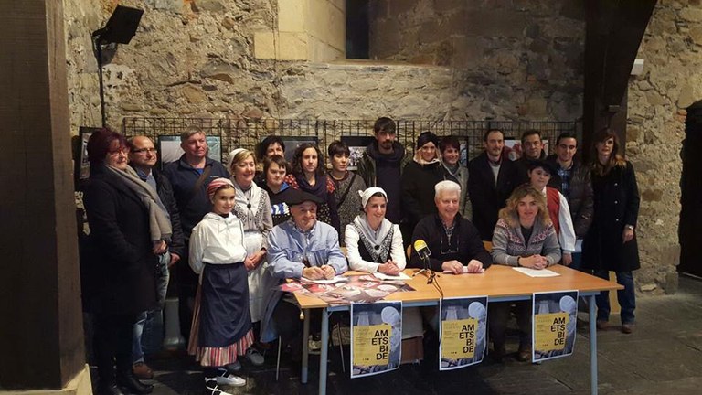 Euskal jantzien pasarela Abenduaren 11n Ordizian