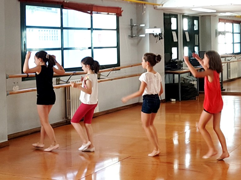 Diasporara eta haurren dantza ikasketetara begira aurtengo Sortutakoak Tradizionalean aukeratutako proiektuak