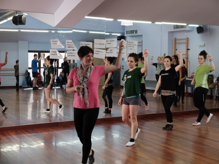 Arantzako dantza-luzea ezagutzen 