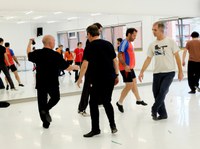 Floretak eta campanelak, Gipuzkoako dantzen aurrekarien arrastoan Floretak eta campanelak, Gipuzkoako dantzen aurrekarien arrastoan