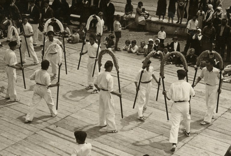 Ikastaroa: Kontra-dantzen sistema Ikastaroa: Kontra-dantzen sistema