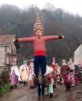 Ikastaroa: Lantzeko zortzikoa aztergai Bizkai Euskal Folklor Elkartearen eskutik Ikastaroa: Lantzeko zortzikoa aztergai Bizkai Euskal Folklor Elkartearen eskutik