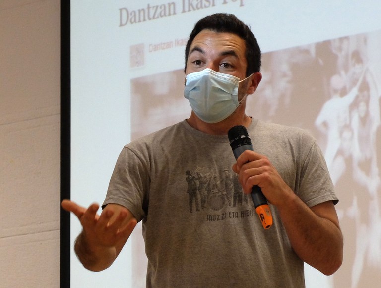 Jon Iruretagoiena: “Saltoan batez ere lurreko fase guztia da garrantzitsua” Jon Iruretagoiena: “Saltoan batez ere lurreko fase guztia da garrantzitsua”