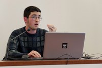 Julen Agirre: “Euskaraz aritzea esaten dugunean ez da bakarrik hitz egitea”