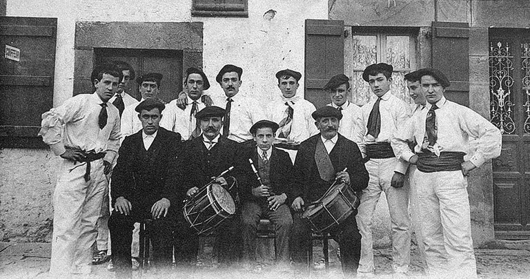 Mintegia: Gipuzkoako eta Errenteriako dantza moldeak