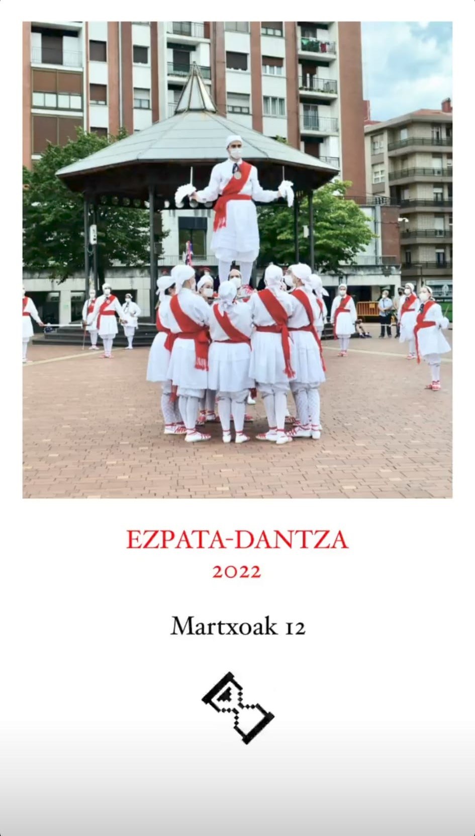 Sestaoko Eusko Lorak taldearen ezpata-dantza