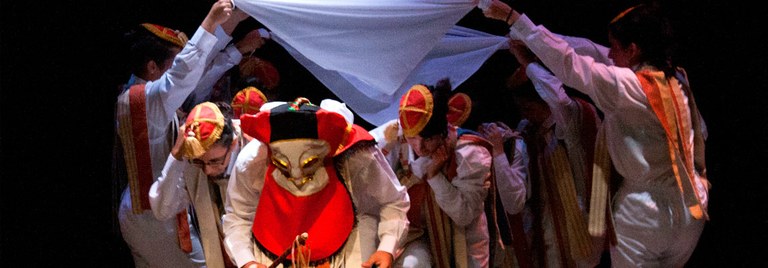 Aurrera Gure Ametsa dantza elkarteak bertako kide izateko gonbita luzatzen dizue