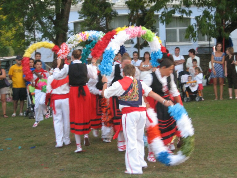 Eragin geografikoa folklorean Eragin geografikoa folklorean