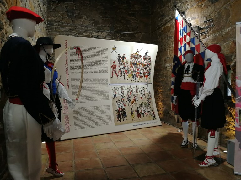 20230912_BeasainEzpatadantzakerakusketaMaritzuli_002.jpg 20230912_BeasainEzpatadantzakerakusketaMaritzuli_002.jpg